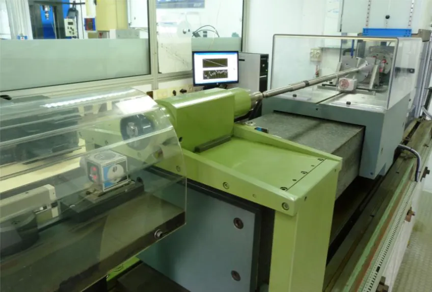 LabVIEW mesure l’erreur de pas d’une vis à bille chez SKF Transrol